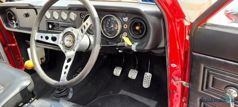 1970' Ford Cortina photo #3