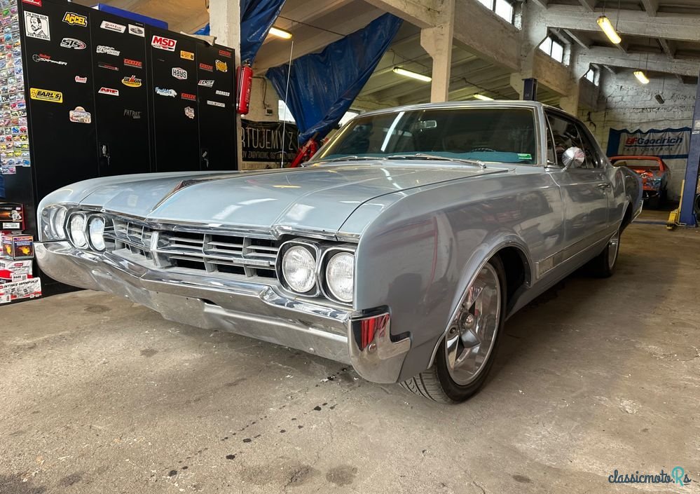 1966' Oldsmobile Starfire photo #3