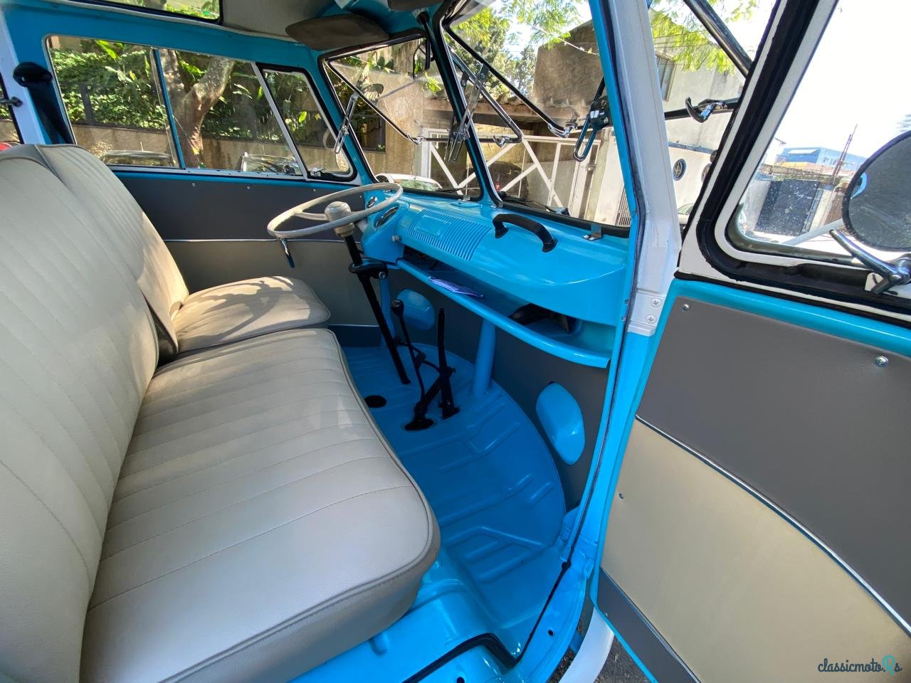 1973' Volkswagen Pickup T1 SAMBA REPLICA photo #2