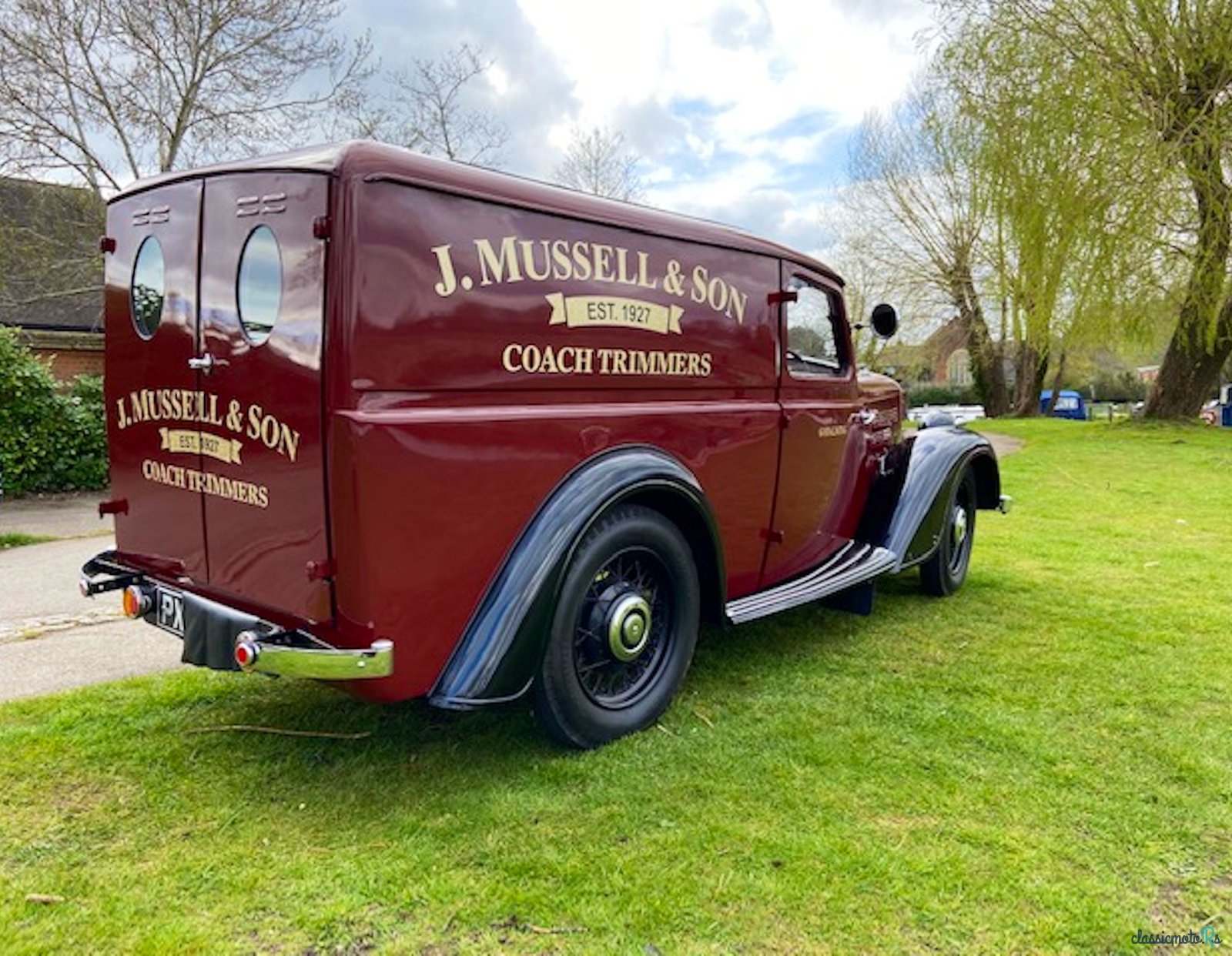 1935' Morris 10 Panel Van photo #3