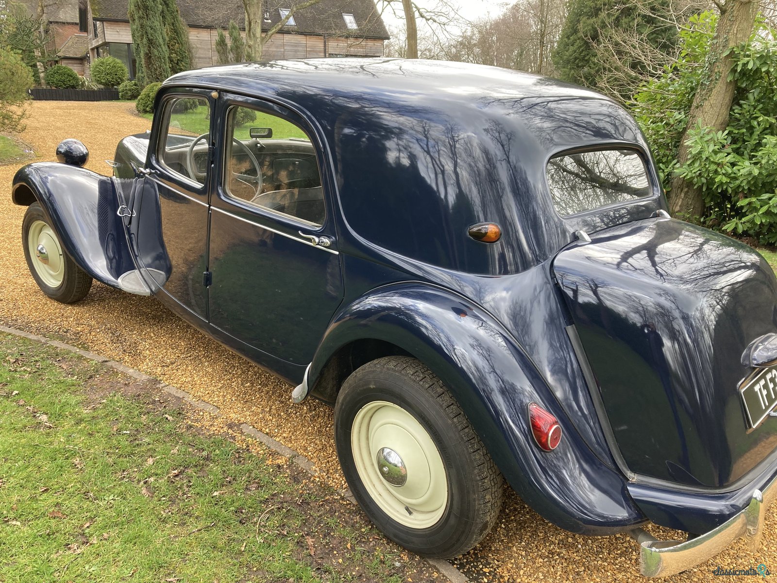 1956' Citroen Traction 11B photo #3