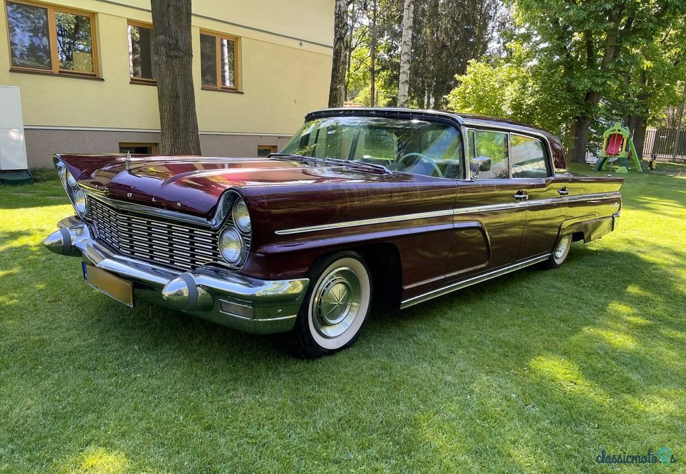 1960' Lincoln Continental photo #2