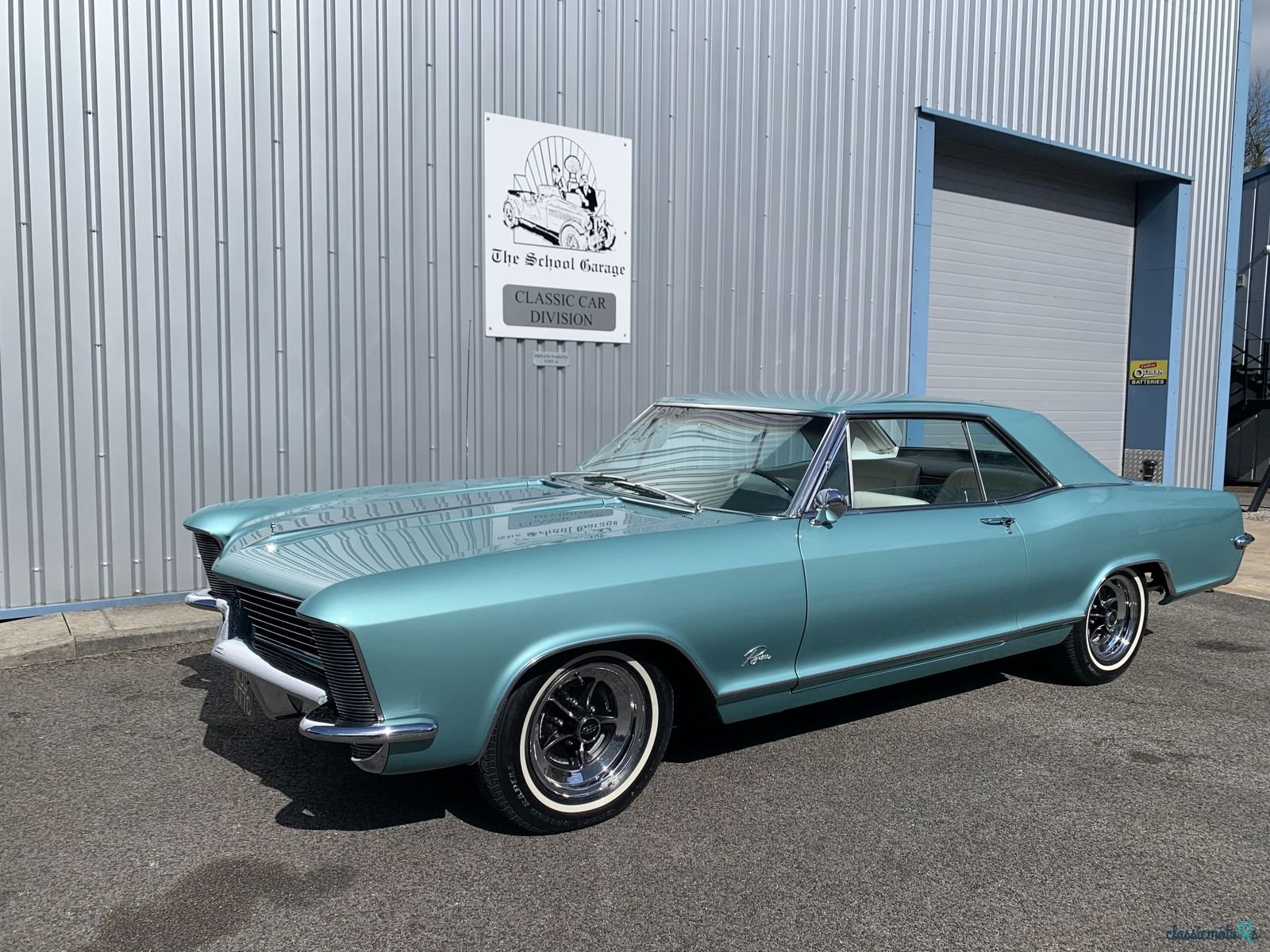 1965' Buick Riviera photo #2