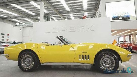 1968' Chevrolet Corvette Stingray photo #1