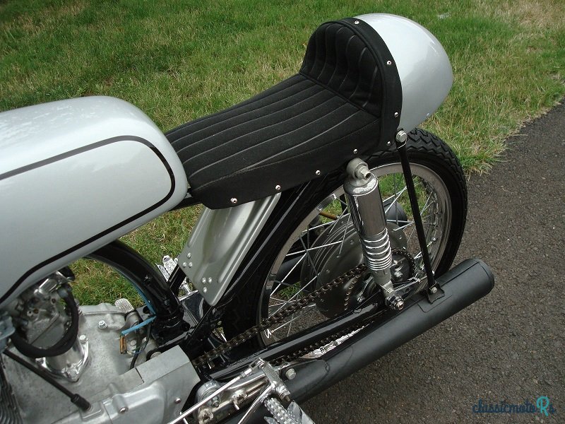 1963' Honda CR93 photo #4