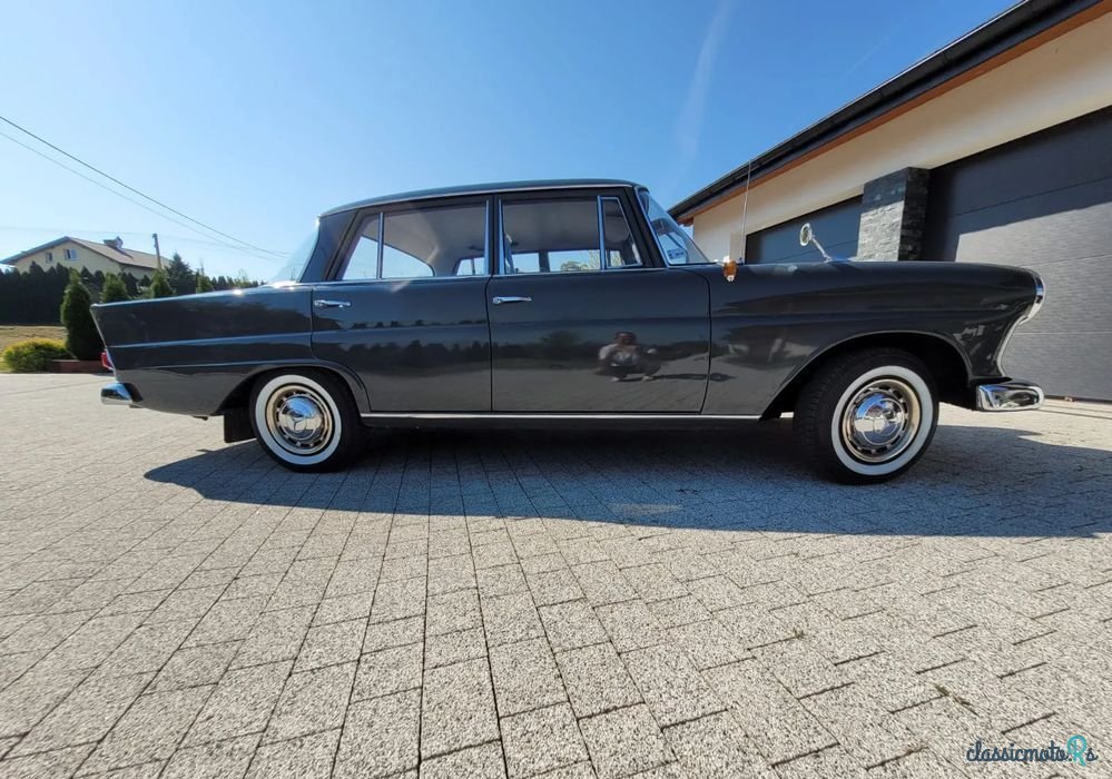 1964' Mercedes-Benz 190C W110 photo #4