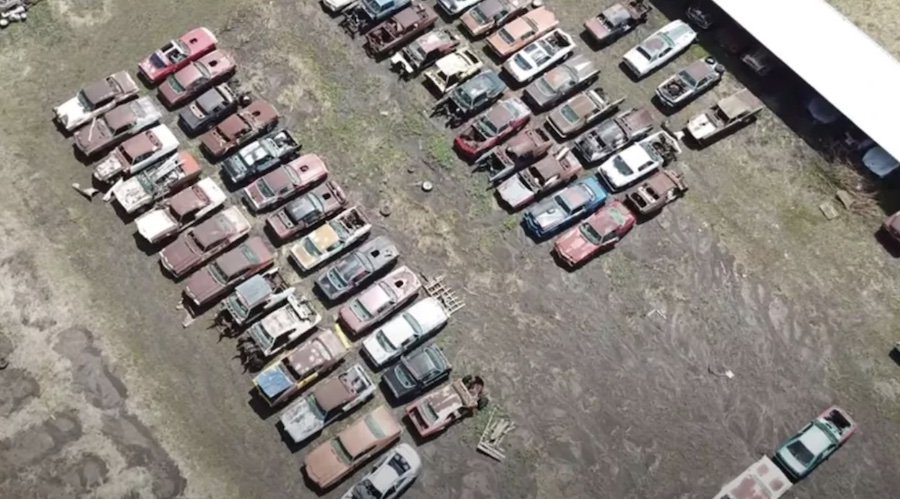 Ce collectionneur se lance dans la restauration de…250 voitures