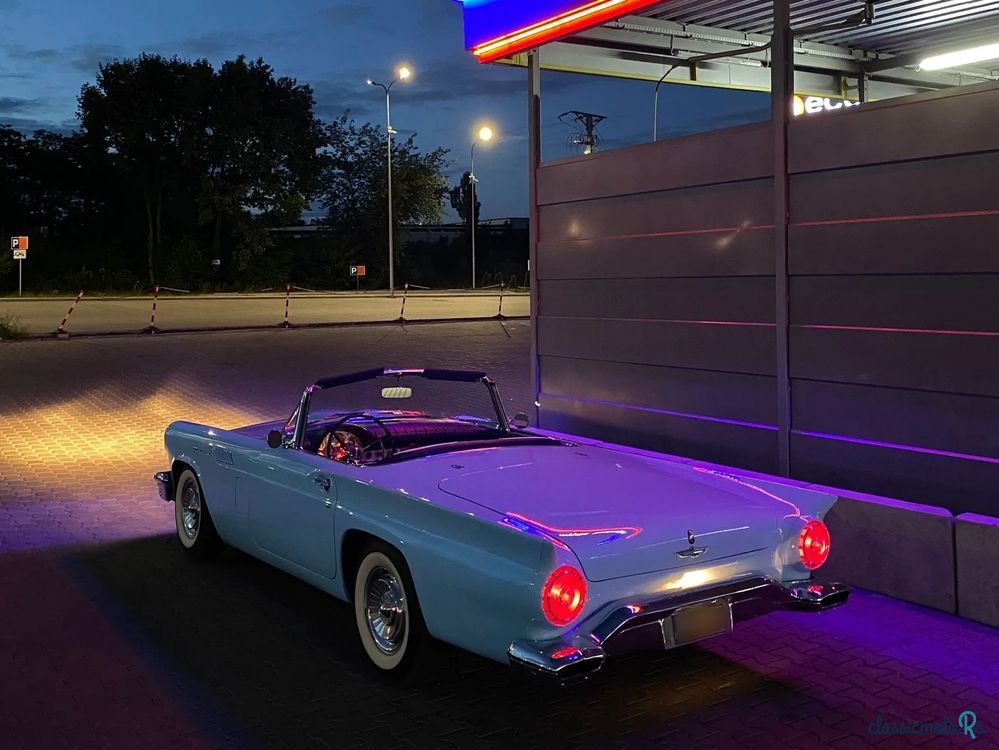1957' Ford Thunderbird photo #2