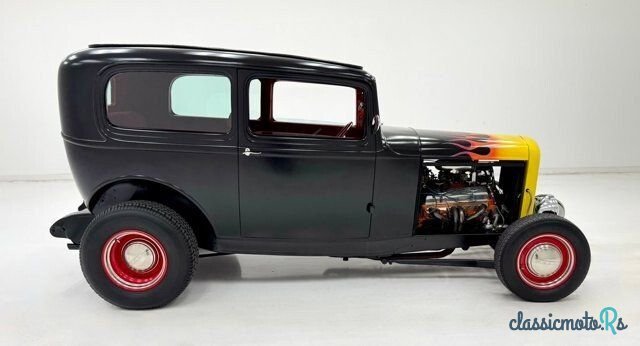 1932' Ford Deluxe photo #6