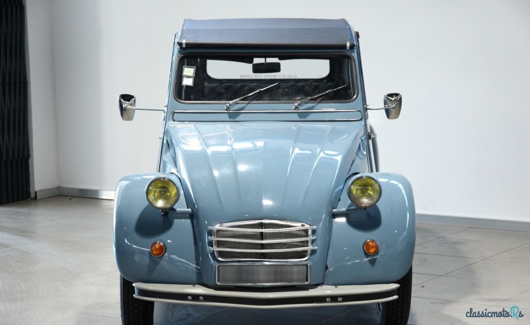 1963' Citroen 2CV photo #2