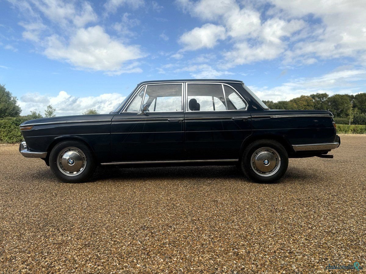 1971' BMW 2000 photo #5