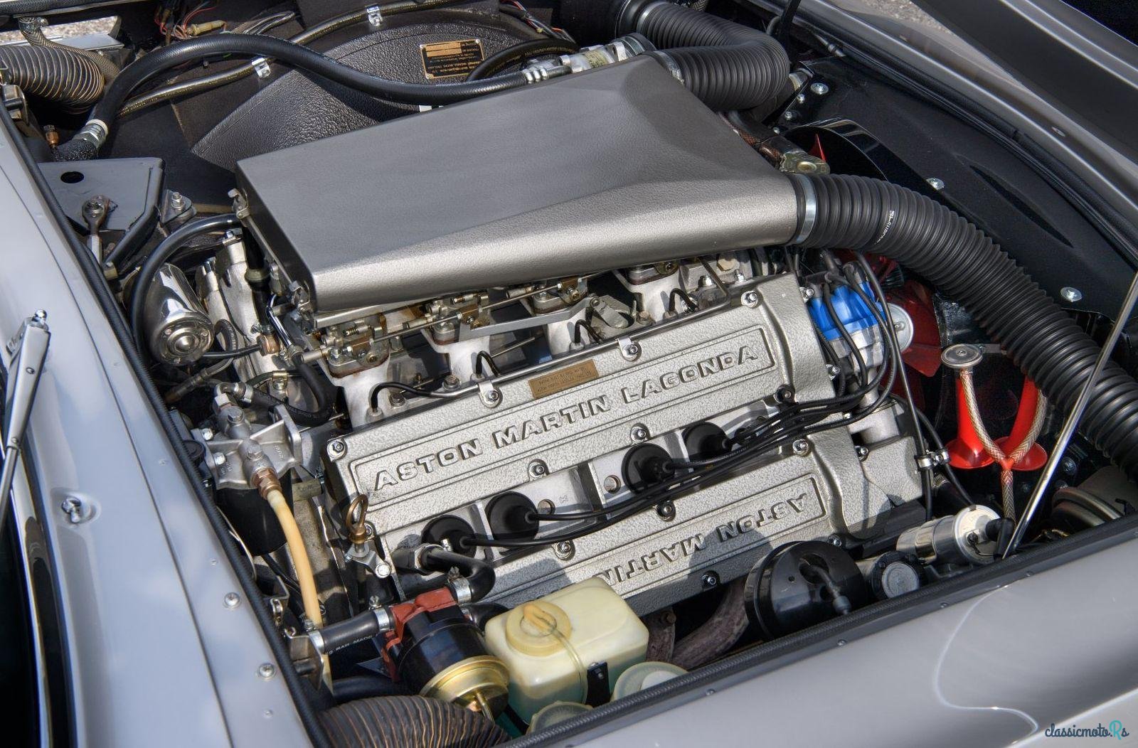 1978' Aston Martin V8 Vantage photo #1