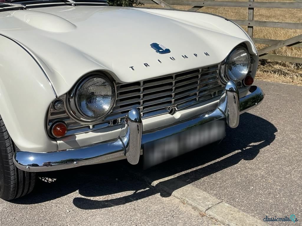 1963' Triumph TR4 photo #3