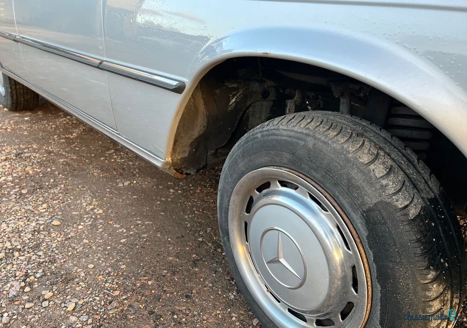 1977' Mercedes-Benz 280 photo #2