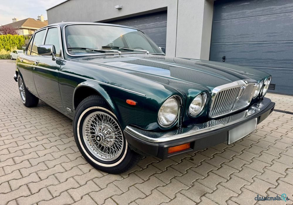 1980' Jaguar XJ photo #3