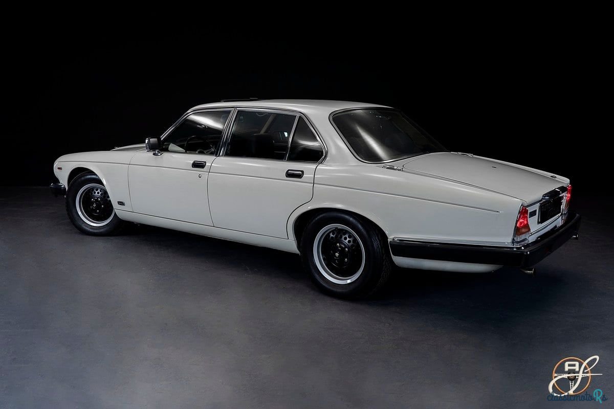 1986' Jaguar XJ photo #3