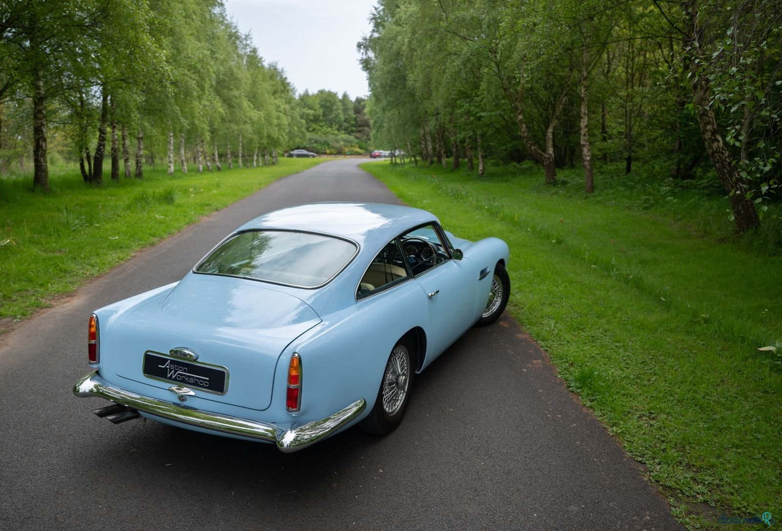 1958' Aston Martin DB4 photo #5