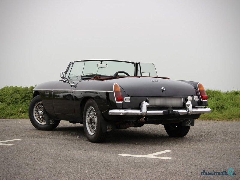 1969' MG MGB Push Button photo #3