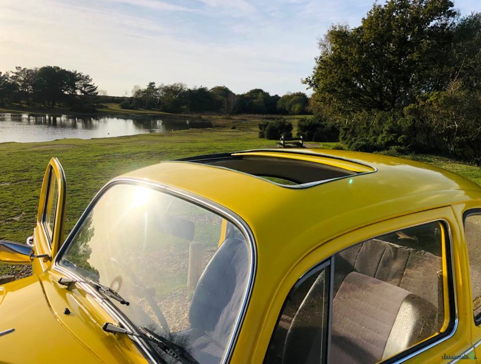 1975' Volkswagen Beetle photo #6