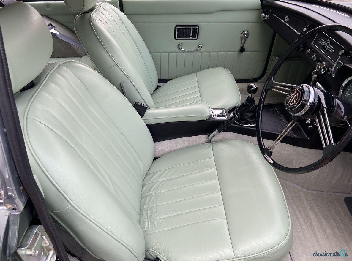 1969' MG MGC photo #1