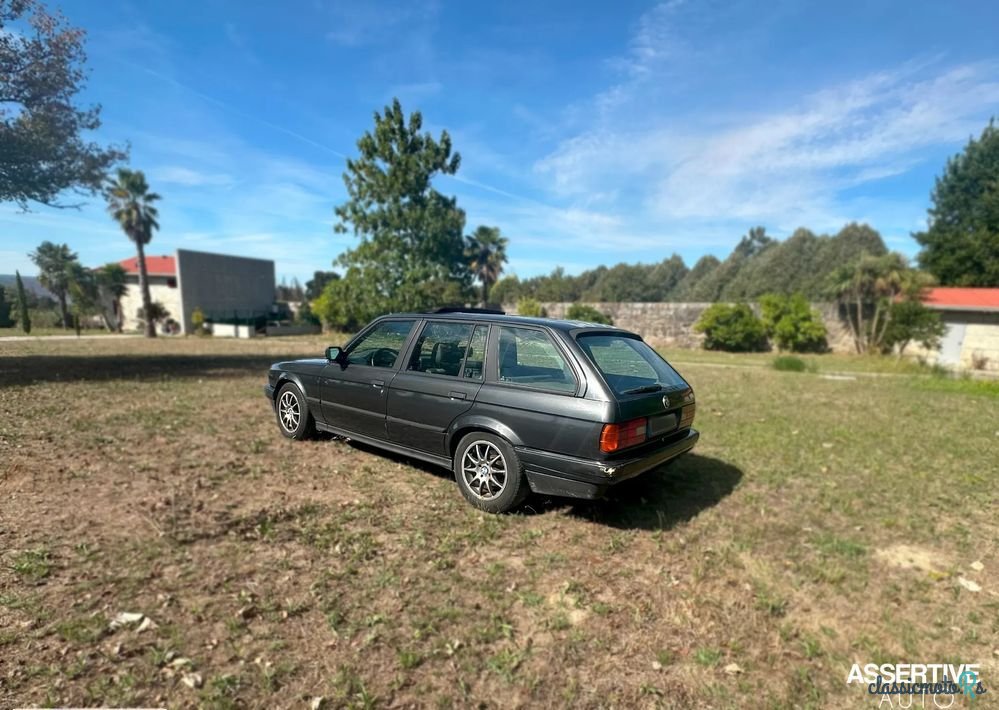 1990' BMW Série 3 Td Touring photo #3