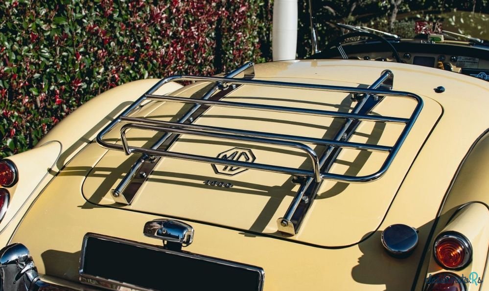 1958' MG MGA photo #4
