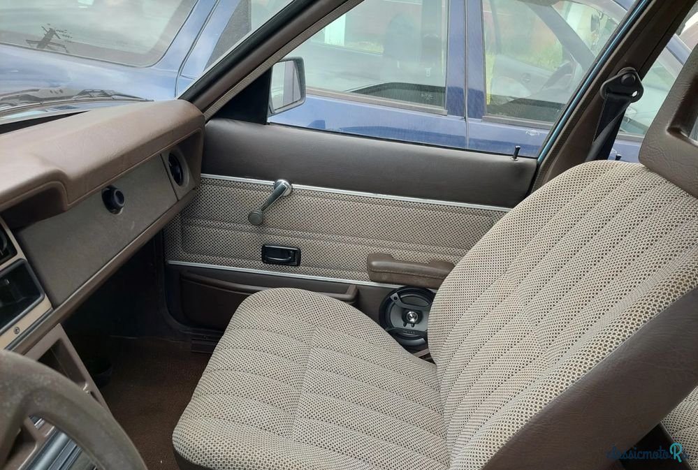 1982' Ford Cortina photo #5