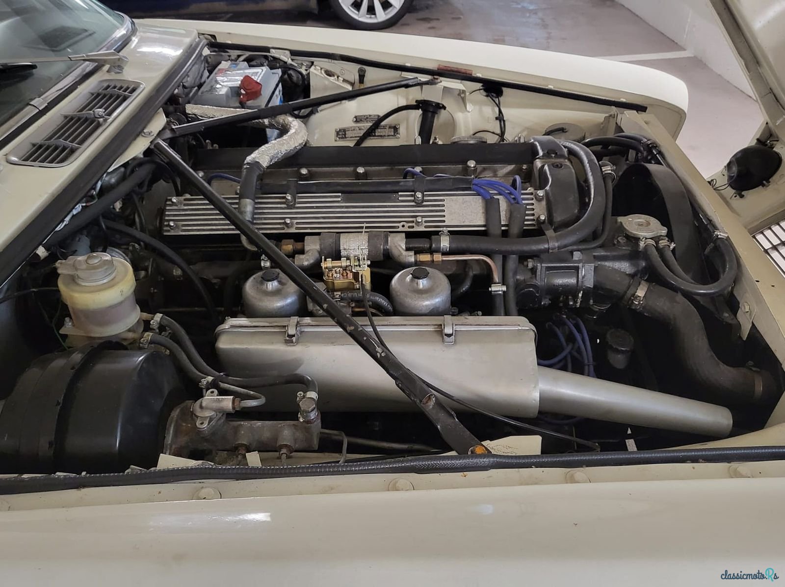 1972' Jaguar XJ6 photo #2