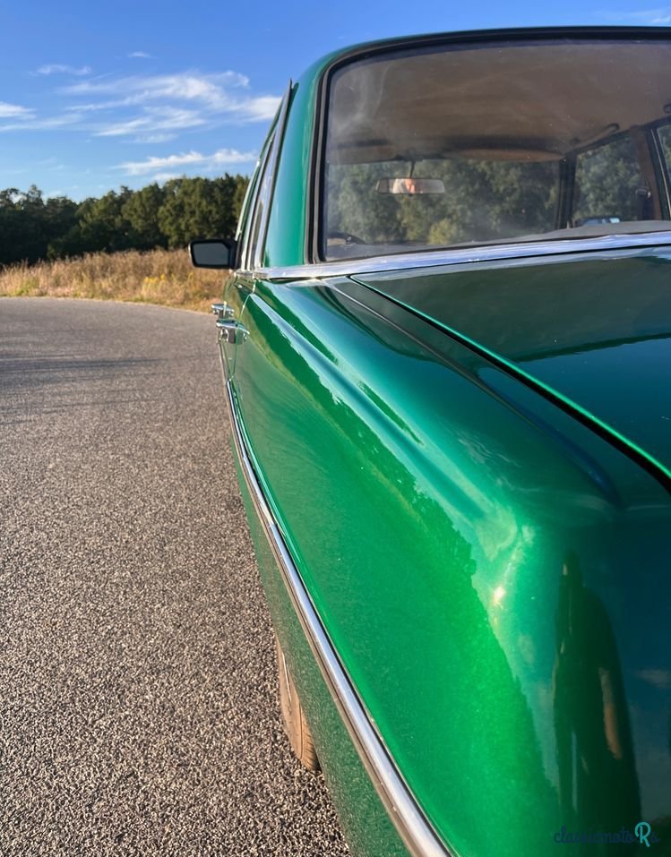 1972' Mercedes-Benz W115 photo #5