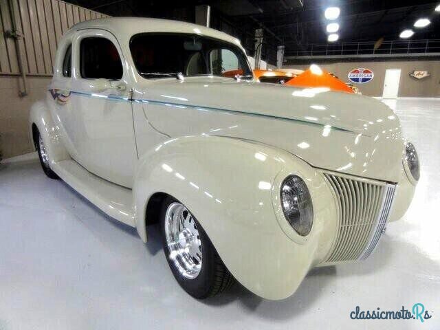 1940' Ford photo #1