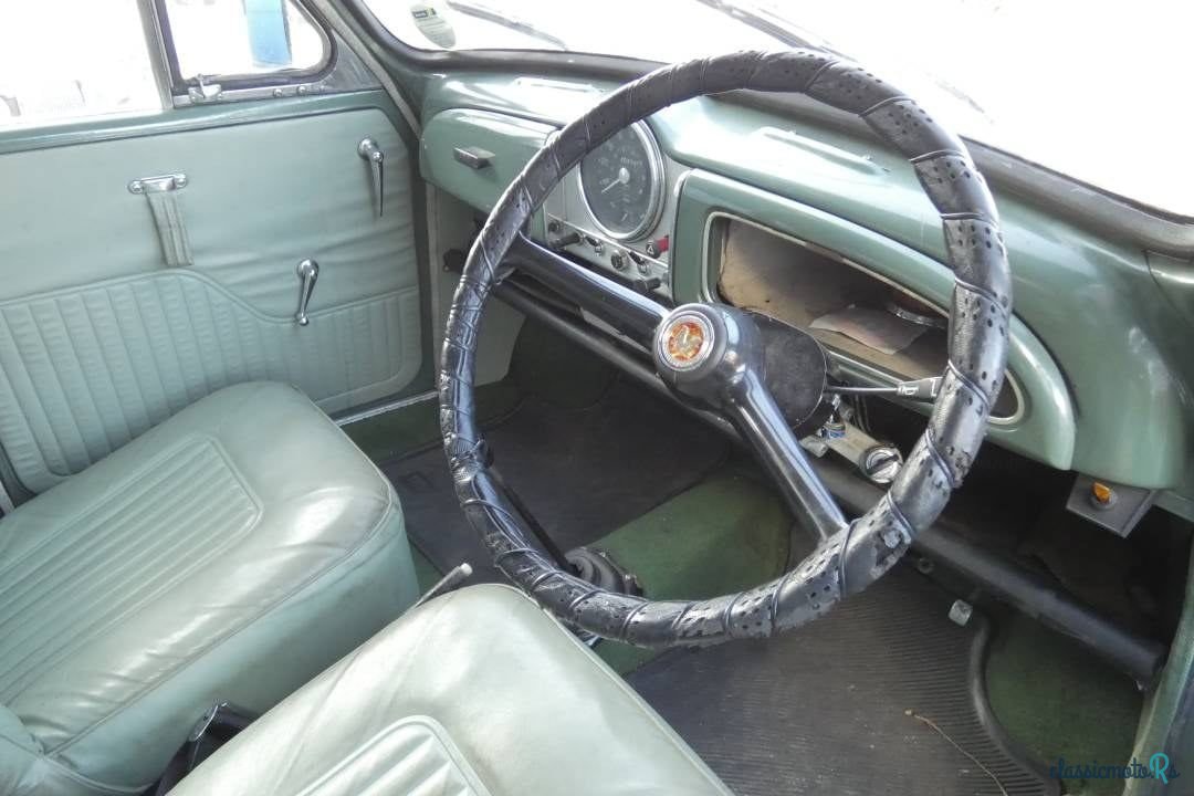 1970' Morris Minor photo #4