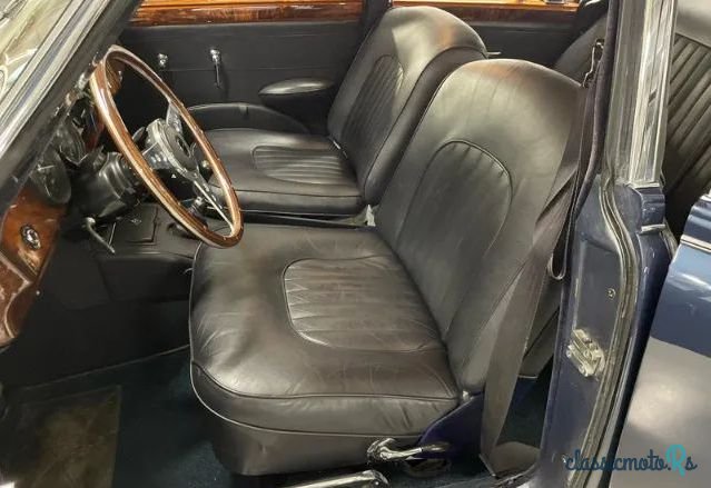 1960' Jaguar Mk II photo #5