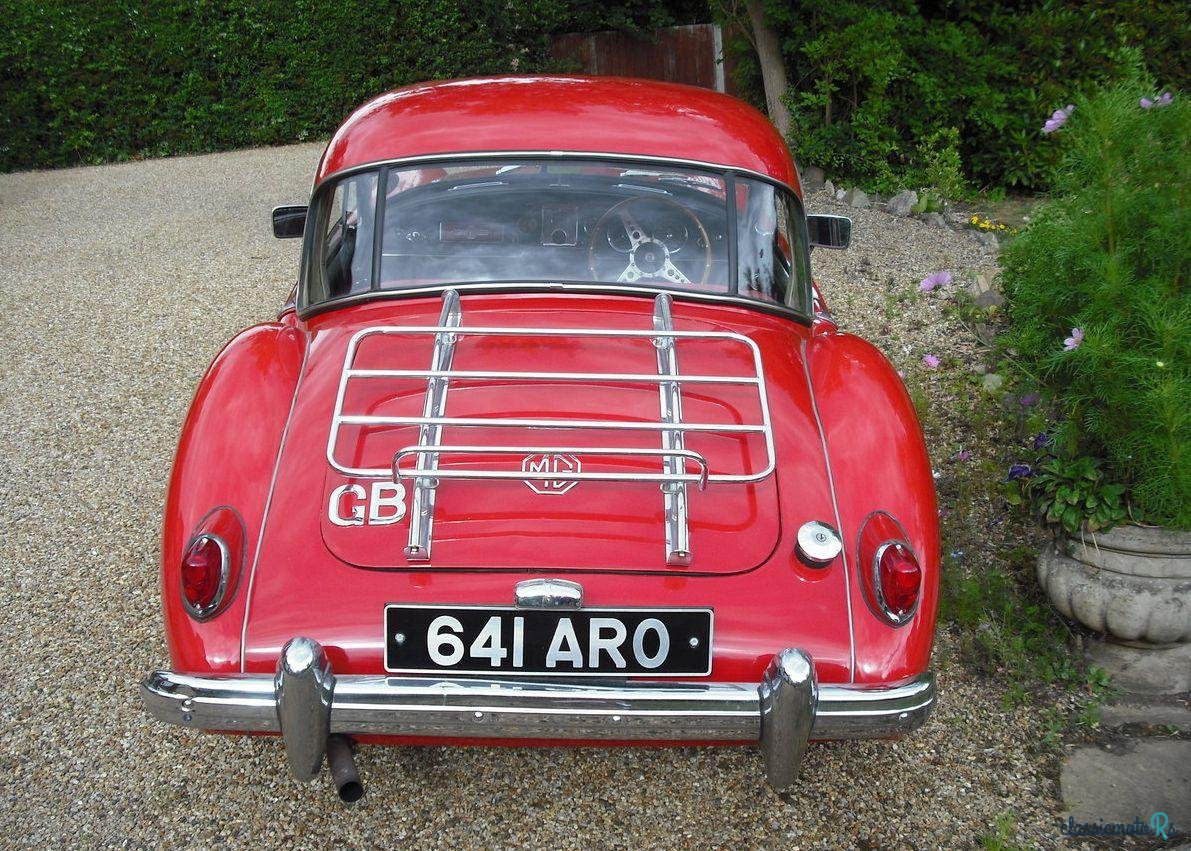 1957' MG MGA photo #2