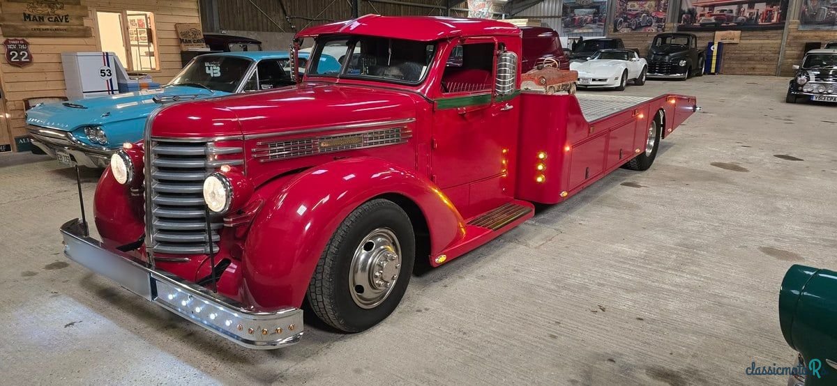 1948' Diamond T Transporter photo #3