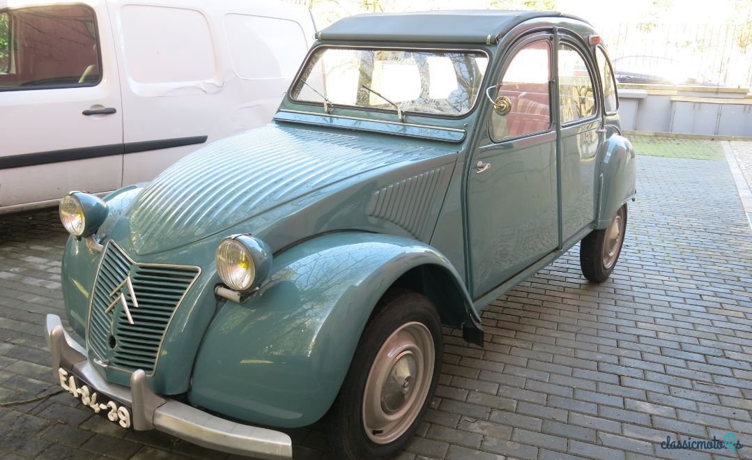 1960' Citroen 2CV photo #1