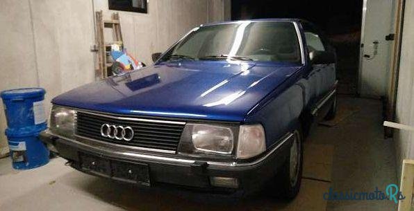 1985' Audi 100 photo #1