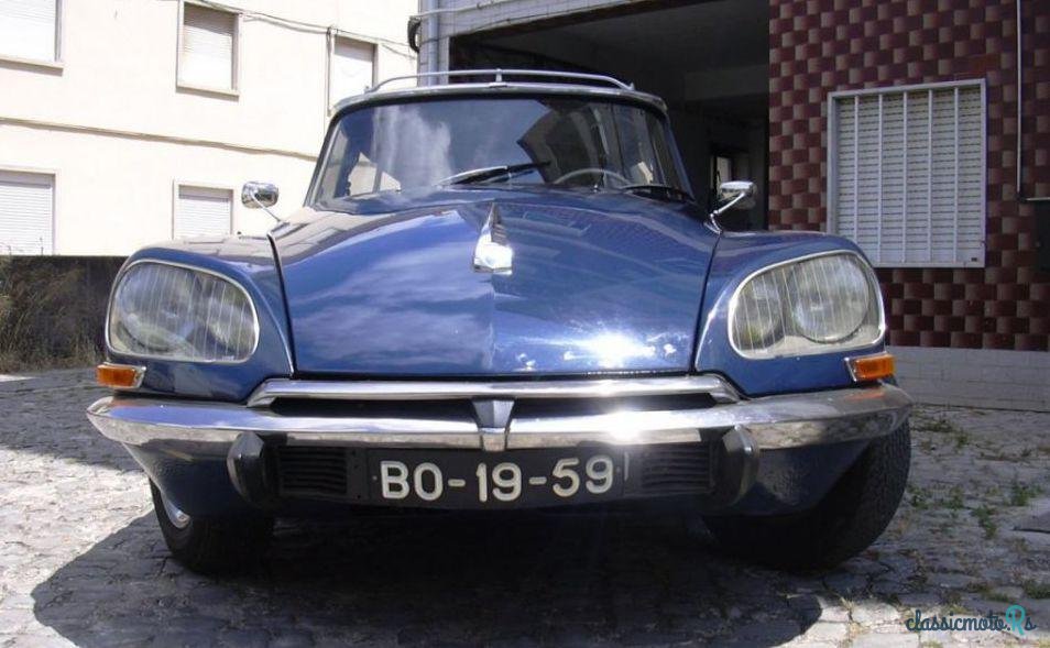 1975' Citroen DS photo #1