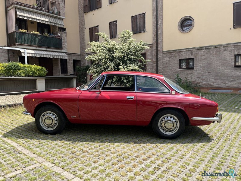 1971' Alfa Romeo 1750 Gtv photo #1