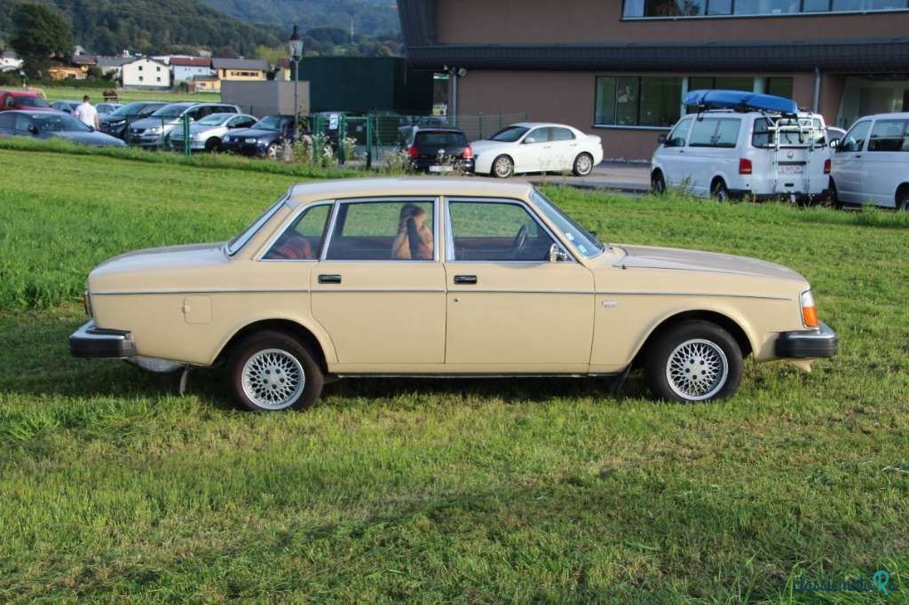 1977' Volvo Serie 200 photo #4