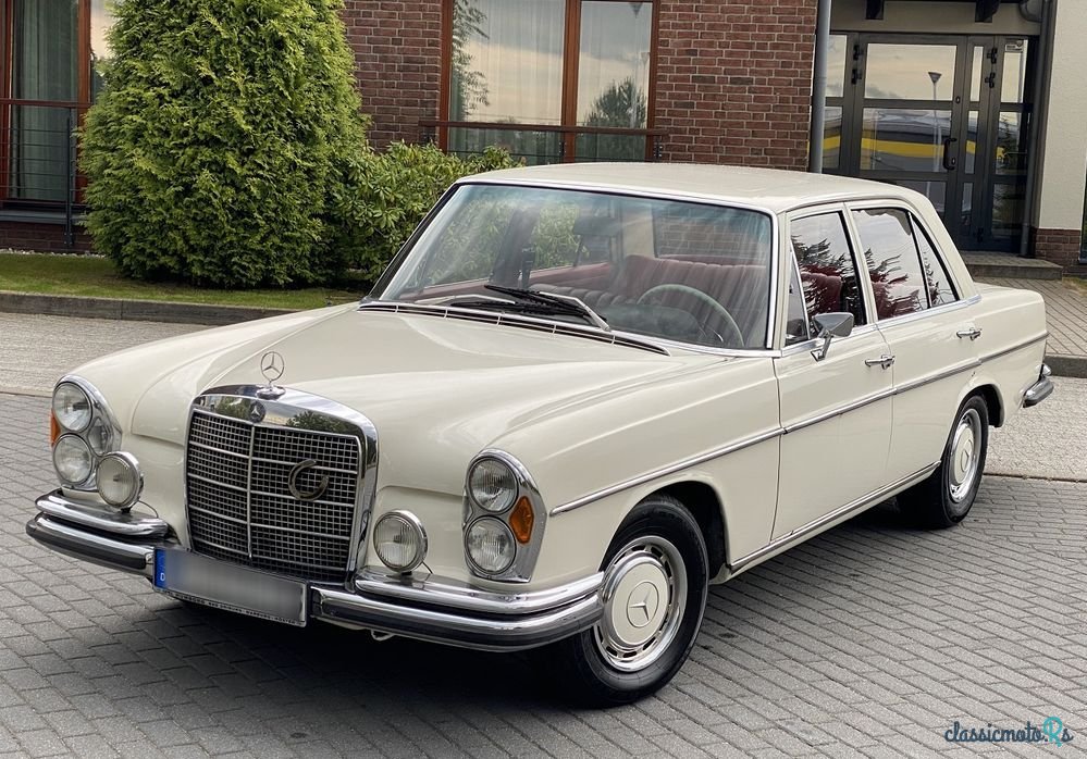 1968' Mercedes-Benz 280 photo #3
