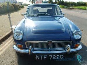 1968' MG MGC photo #1
