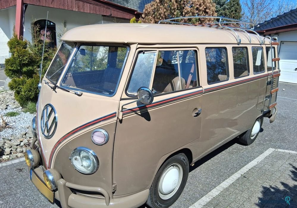 1975' Volkswagen Transporter photo #1