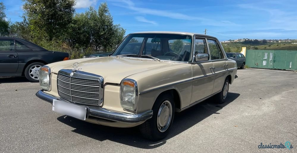 1976' Mercedes-Benz 220 photo #3