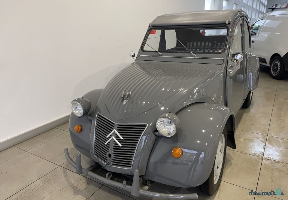 1956' Citroen 2CV photo #1