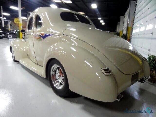 1940' Ford photo #4