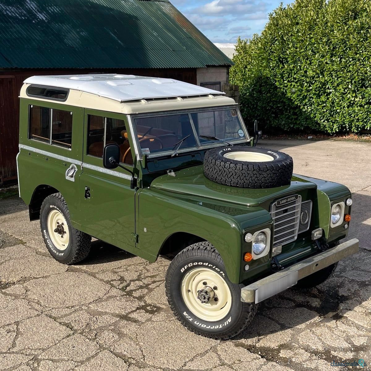 1975' Land Rover Series III photo #2