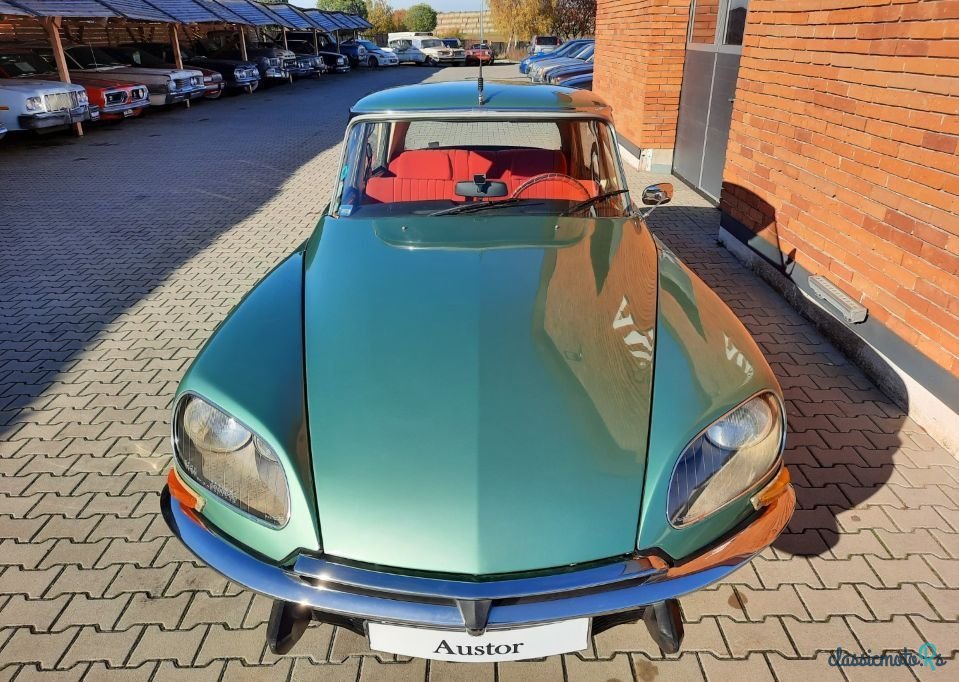 1974' Citroen DS photo #3