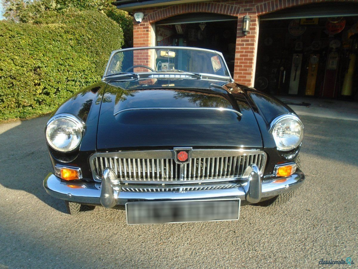 1968' MG MGC photo #3