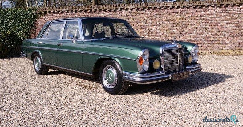 1972' Mercedes-Benz 300 photo #2