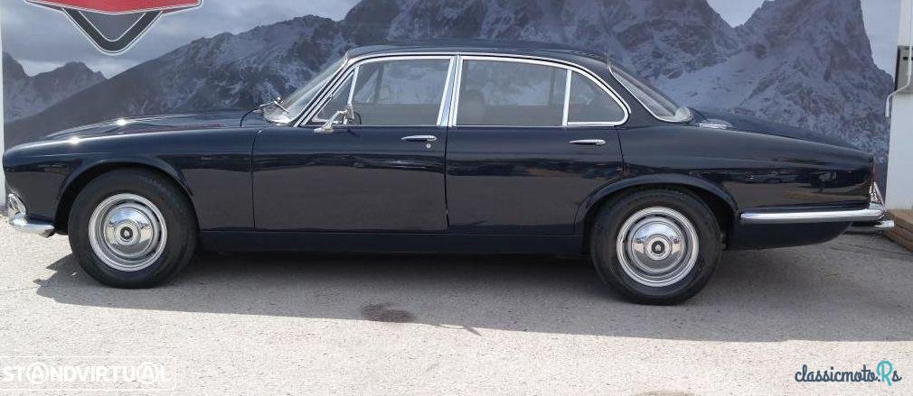 1972' Jaguar XJ6 2.8 photo #1